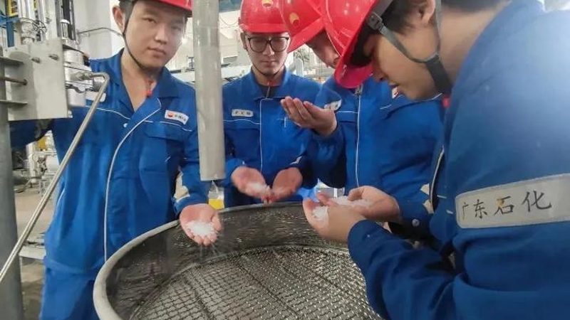 化工原料代理加盟：揭秘成本构成与盈利模式